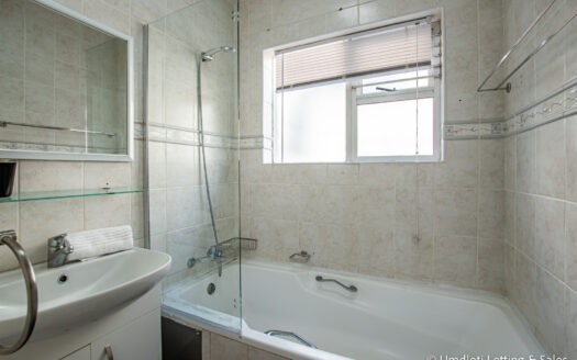 18 Perna Perna Apartment