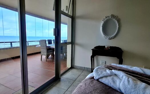 13 Sunrise Beach Apartment